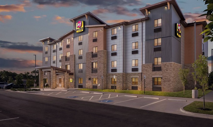 Rogers Hotel | My Place Hotel-Bentonville Rogers AR