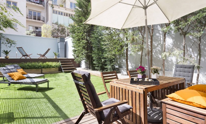 Sant Gervasi Apartment | My Space Barcelona 2 Apart. with private pool in Sant Gervasi for 20 people