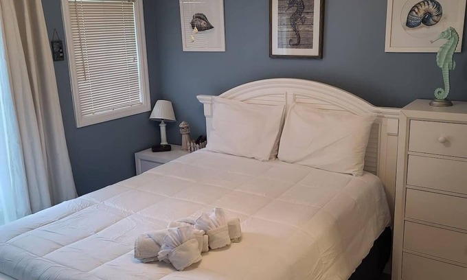 Myrtle Beach Condo | MYR1 Beautiful condo close to the beach