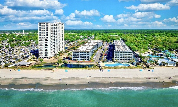 Myrtle Beach Condo | Myrtle Beach Retreat. Renovated 2BR Resort Condo w/Pools & Lazy River