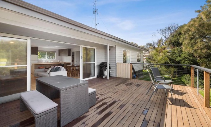 Surf Coast House | Myrtle Cottage