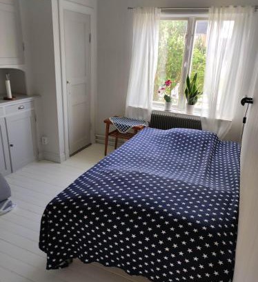Alingsas Apartment | Mysig liten lägenhet, Central, Nära Tågstation och Sjö