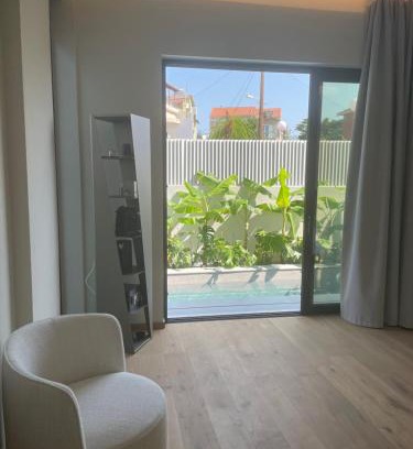 Mesolongi Hotel | Nõs Luxury Rooms