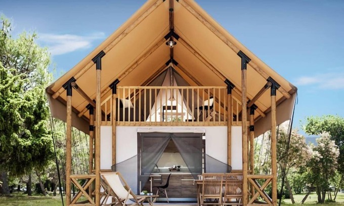 Crapoel Cabin | n/a