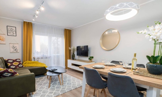 Stare Miasto District Apartment | Nad Potokiem 5 | Stylish Apartment | Remote Work