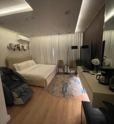 Al Olaya District Apartment | Najd Studio Al Aqeeq District Recliner Chair IPTV for free