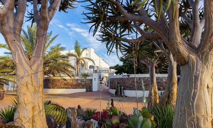Grunau House | Namgate Guesthouse and Butchery