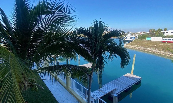Lucaya Condo | Nancy's Port Lucaya Retreat