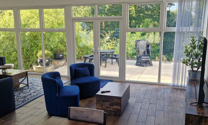 Neath Apartment | Nant Melyn Farm close to National Park,ideal for families.