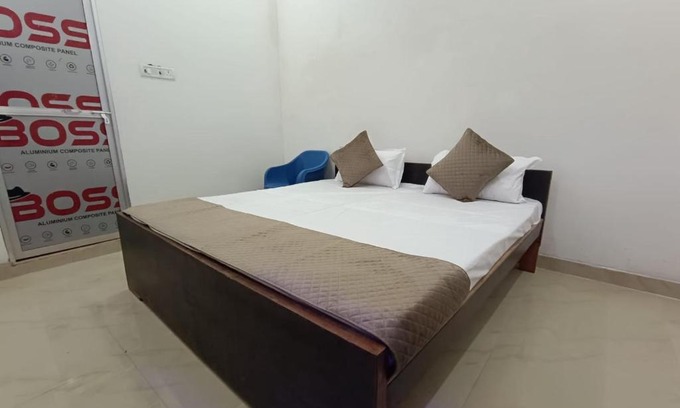 Faizabad House | Narayanam Guest house