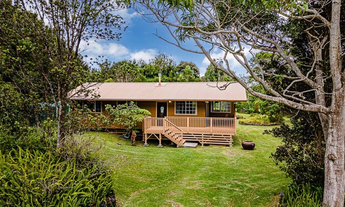 Royal Hawaiian Estates House | Nate's Place - Your Volcanoes National Park Getaway