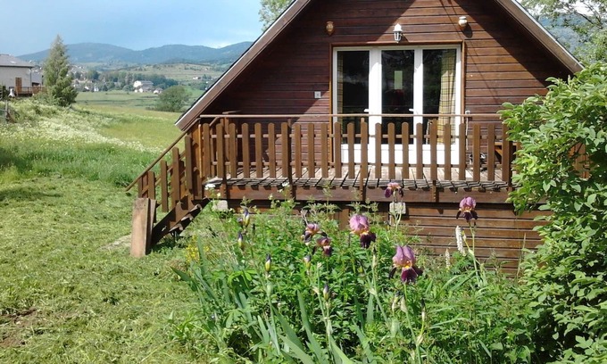 Saint-Pierre-dels-Forcats Cottage | Nature cottage near FONT-ROMEU
