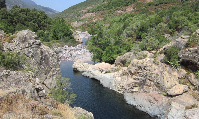 Manso Villa | Natural swimming pool Direct access torrent Fango - Corsica Calvi Galeria Manso Playful