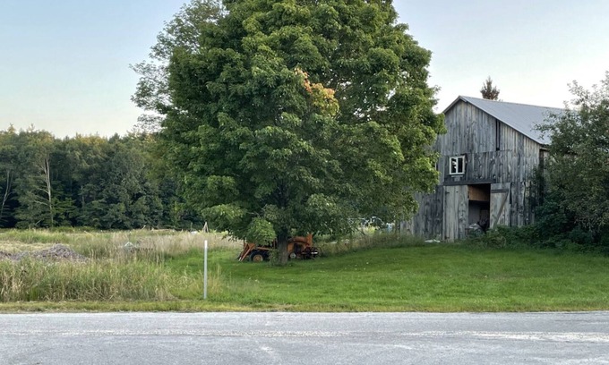 Andover Apartment | Nature Abounding- Central to 4 beautiful NH lakes!