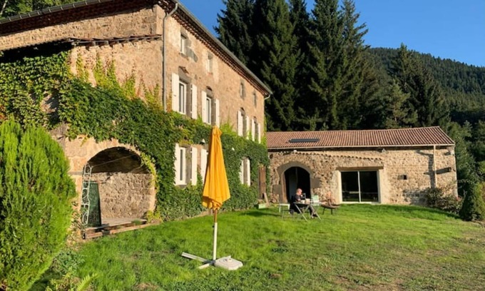 Saint-Julien-Vocance House | Nature,bain Nordique, Salle de Jeux et Sauna