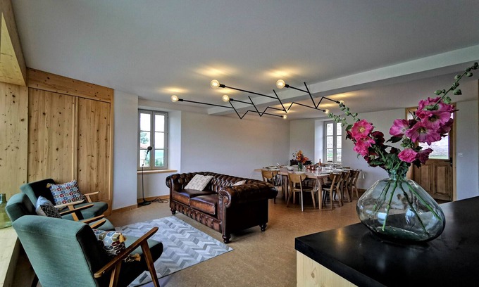 Saint-Victor-sur-Arlanc Cottage | Nature Retreat: Cozy Cottage with Panoramic Views, Perfect for Family & Friends Near Lyon & Clermont-Ferrand