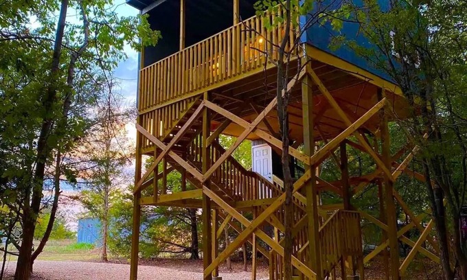 Miller Grove Apartment | Nature’s Hideaway - The Urban Treehouse