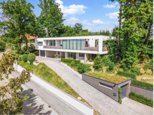 Voehringen Apartment | NaturOase, Moderne Architektur - Arbeitsplatz - Klimaanlage - Parkplatz - Waschmaschine