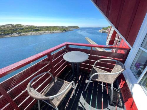 Nautnes Apartment | Nautnes sea view apartment