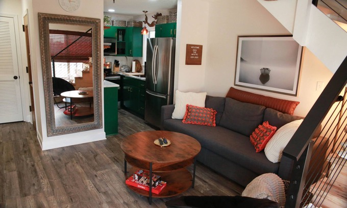 Navarre Beach House | Navarre Beach "Into the Mystic" Cozy & Unique Townhome