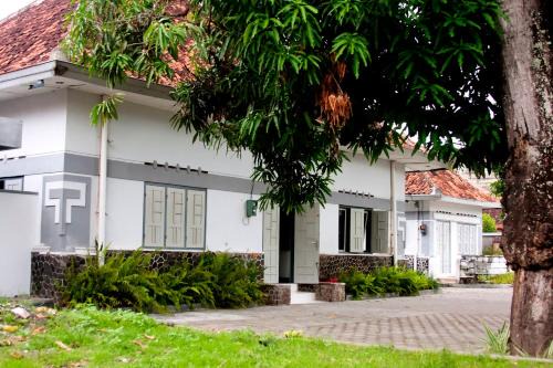 Central Yogyakarta House | Ndalem Mantrigawen