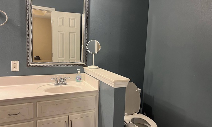 Dothan House | Near ACOM and hospital , 2-bedroom house in charming Dothan with WiFi, AC.
