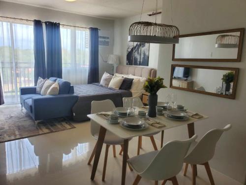 Puerto Princesa City Centre Apartment | Near Airport Studio deluxe with kitchen, balcony and swimming pool Puerto Prinsesa , Palawan