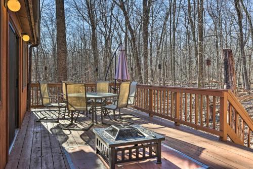 East Stroudsburg House | Near Bushkill Falls Poconos Family Getaway!