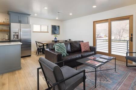 Moab House | Near Downtown Stylish 2BR With Amazing Patio - 6