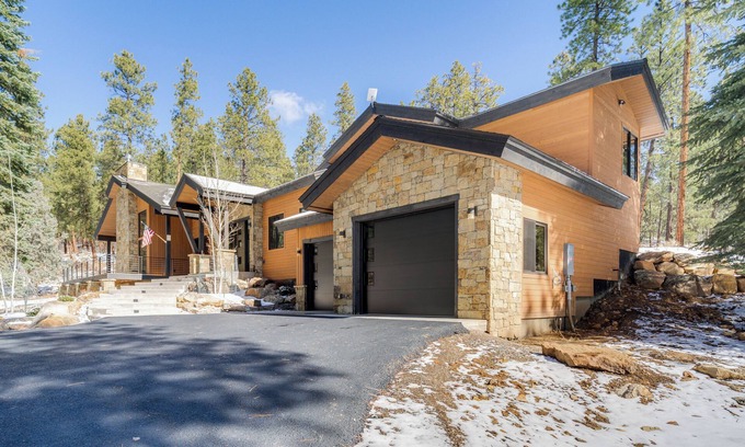 Durango - Purgatory House | Near Hiking: Luxury Getaway w/Deck in Durango!