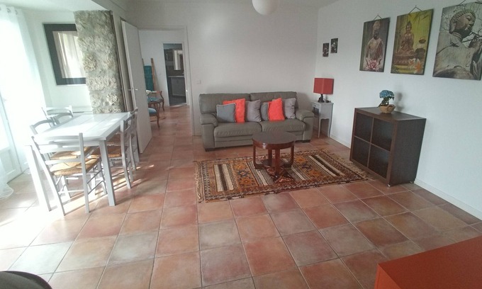 Porcio Apartment | Near Nice, T2 in Villa, swimming pool and parking
