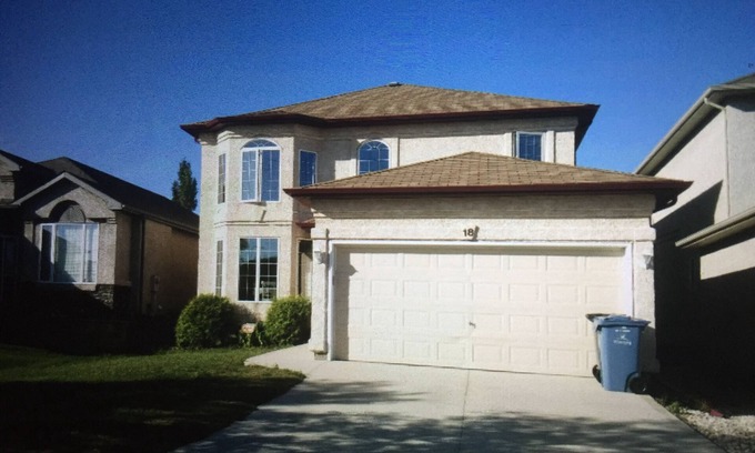 Fort Gary House | Near University Private Comfort Room