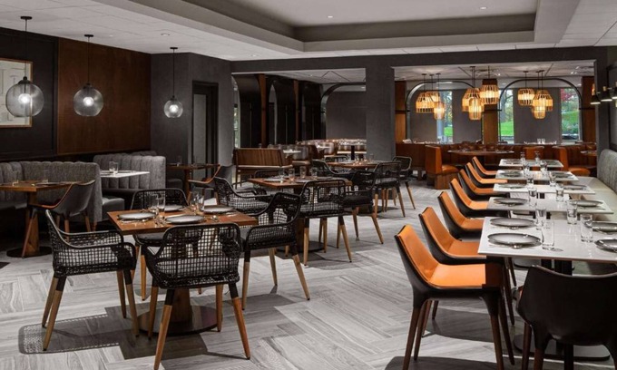 King of Prussia Hotel | Near Valley Forge | Shuttle. Restaurant. Gym.