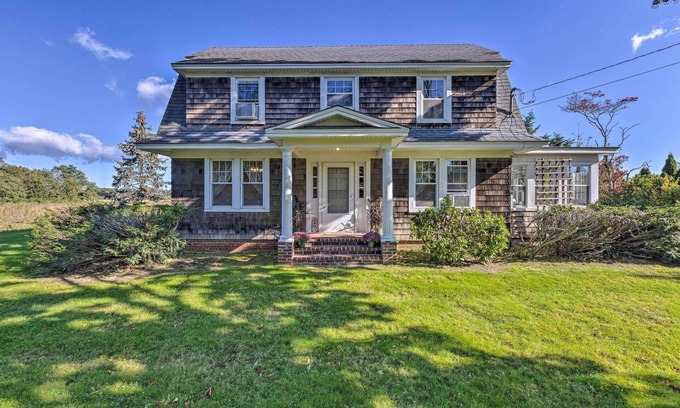 Cutchogue House | Near Wineries: Historic North Fork Farmhouse!