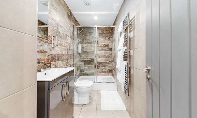 Bradford Apartment | Neat Apartment in Bradford City