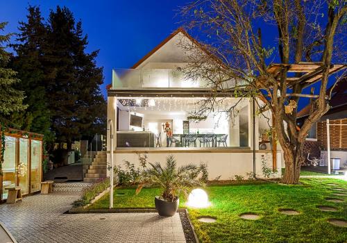 Alsóörs Villa | NEB garden