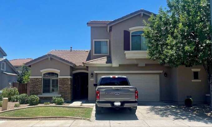 Chandler House | Needing a long term stay, this townhouse is the place you need!