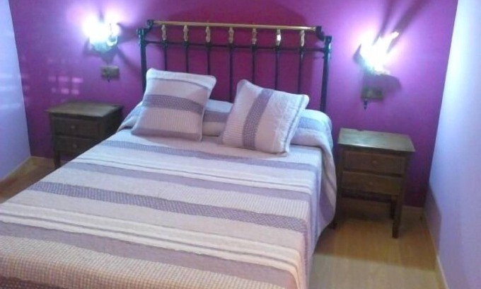 Navalperal de Tormes Cottage | Neighborhood I for 2 people