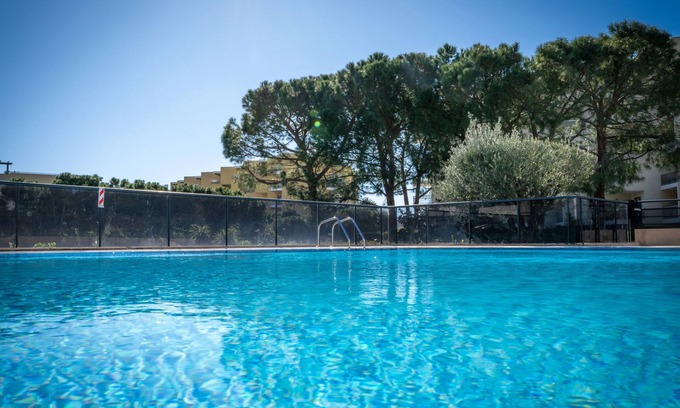Cros-de-Cagnes House | Nemea Appart Hotel Le Lido Cagnes sur Mer