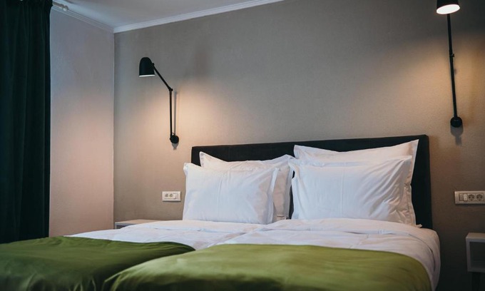 Drobeta-Turnu Severin Hotel | Nest Guesthouse