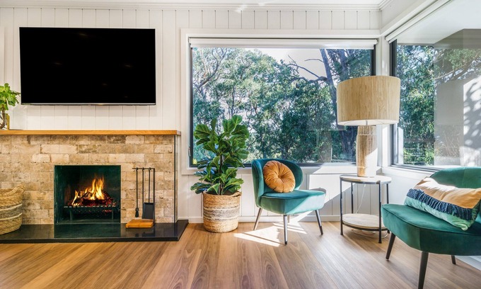 Red Hill South House | Nest on the Trail, a lovely 4 bdr home in Red Hill