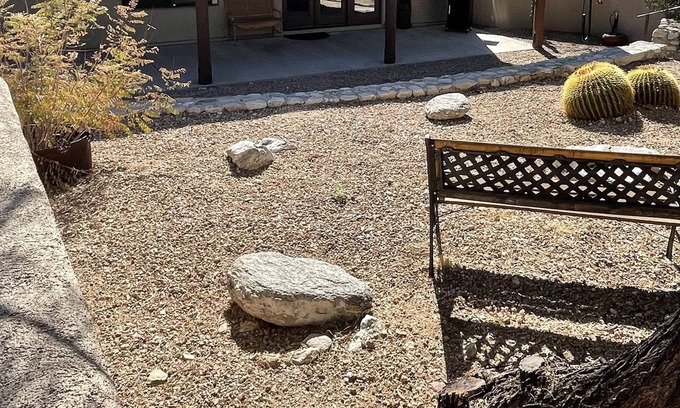 Tanque Verde House | Nestled at the base of the Catalinas, 3bedroom 2bath, Hike/Bike/Golf all nearby.