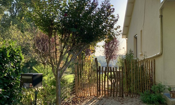 Lacropte House | Nestled in lush greenery and bathed in light (7 people)