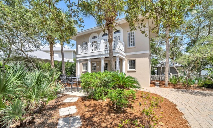 Sunnyside House | Nestled Inn is your home away from home just steps away from the beach!