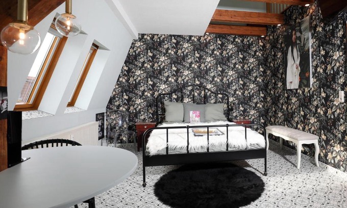 Outer Neustadt Apartment | NEU! DD-Style! Neustadt-Oase