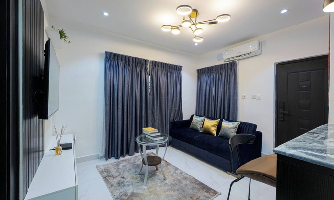 Lekki Phase 1 Apartment | New 1Bd Apt in Lekki- Marigold Villa