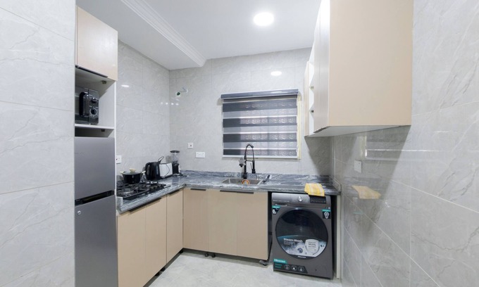 Lekki Phase 1 Apartment | New 2Bd Apt in Lekki- Daffodil Villa