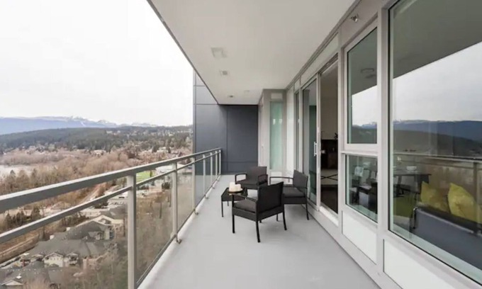 Port Moody Apartment | New 2BR Suite w/Parking, AC, Gym, Ocean View Port Moody , 5 min walk to skytrain