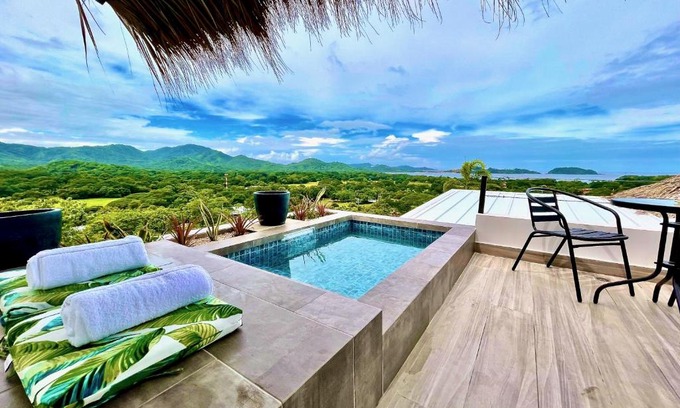 Potrero Apartment | NEW ! Abricolibri : Romantic Suite with breathtaking ocean view