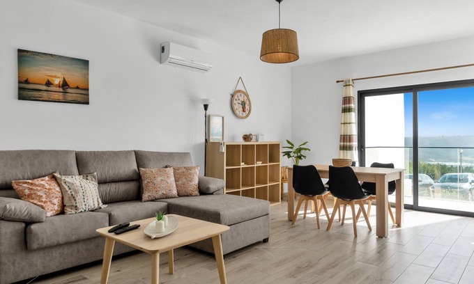 Espartal Apartment | New Apartment Monte Clérigo Beach